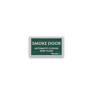 Signs & Accessories: Smoke Door - Automatic Closing - Keep Clear Sign