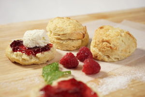 Freshly baked scones (V)