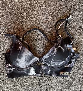 Ex Rentals For Sale: VS Sports Bra FOR SALE