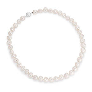 Jewellery: White Potato Shape Freshwater Pearls Strand Necklace