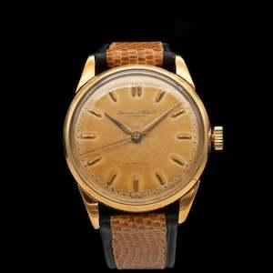 IWC - 1951 Super Rare Shaffhausen Calatrava Automatic 18K SOLID GOLD IW333103