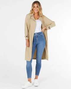 Clothing: Betty Basics | Elle Trench Coat | Biscuit