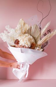 Flower: Everlasting Dried Bouquet Large