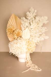 Flower: Everlasting Dried Arrangement Medium