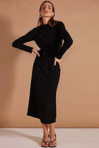 Carmon Black LS Maxi Dress