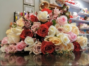 Lovely Mix Roses