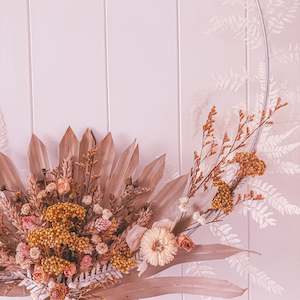 Flower: Country Cottage Wreath