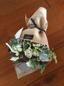 Vintage posy in hessian