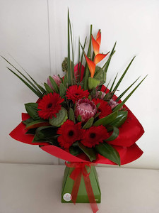 Flower growing: Presentation bouquet in vox Bethany Gardens