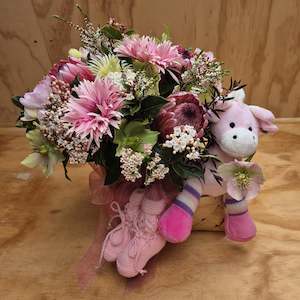 Flower: Small Baby Girl gift basket