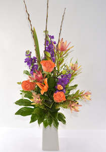 Flower: Florist Choice: Modern Vase Arrangement