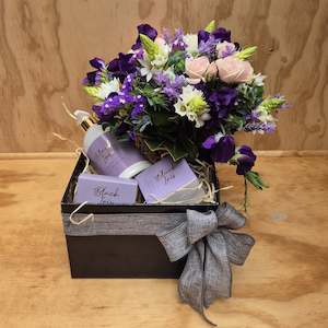 Flower: Living Light "Black Iris" large gift box