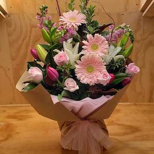 Flower: Florist Choice: Shades of Pink