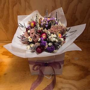 Flower: Florist choice-Dried posy in a bag