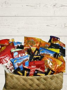 Snack gift hamper (H)