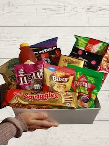 Nibbles gift box