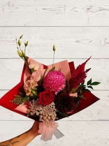 Florist: Pink and red palette posy