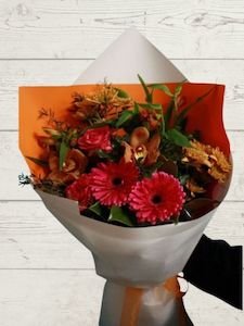 Florist: Hot pink and Orange Bouquet