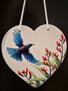 Tui in flight Ceramic Heart