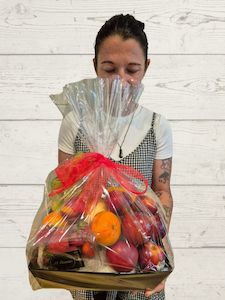 Florist: Fruit gift box