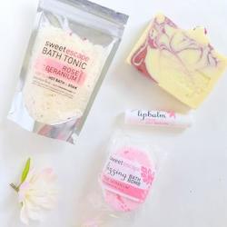 Flower: Rose Geranium Bath Time Gift Pack