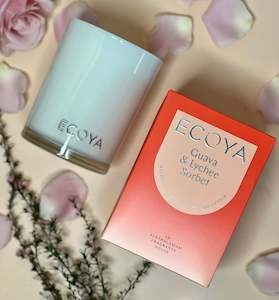 Flower: Ecoya Mini Madison Candle