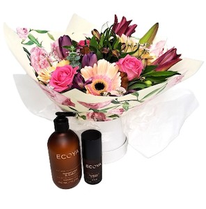 Mother’s Day Pamper Gift Bag and Posy