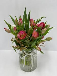 Flower: Classic Tulip Vase