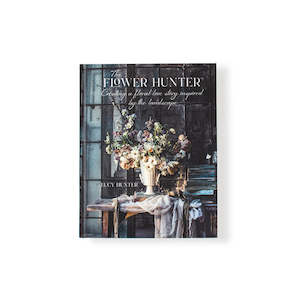 Gift: The Flower Hunter: Floral Love Story