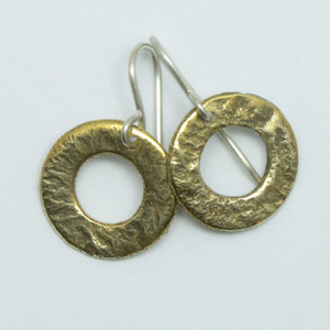 Reticulated brass Pirori earrings