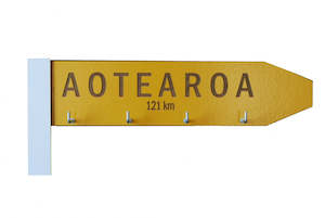 Ian Blackwell Give Me A Sign Keyholder Aotearoa