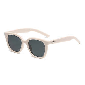 Flying Saucers Simple Style transparent grey Women's Sunglasses