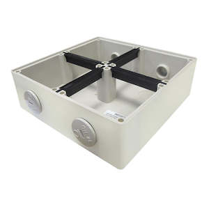 Household appliance: Tradesave Mounting Base 4 Gang Ip66