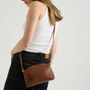 Juju & Co. | Cleo Crossbody Bag | Cognac