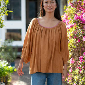 Lazybones Top | Hetti | Caramel