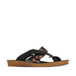 Shoe: Los Cabos Bry Black Flat Sandal Flip Flop Style