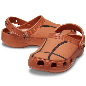 Crocs Kids - Youths BasketBall Classic Clog K Brown Sandals