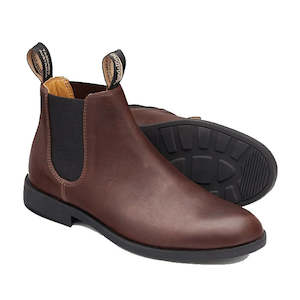 Shoe: Blundstone 1900 Mens Dress Boot Chestnut Brown Style and Comfort