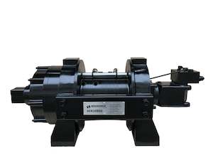 Motor vehicle accessory dealing - new: Novawinch H-EN Series Hydraulic Winch 30,000lb