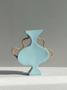 Femme - Medium Pastel Blue Curvy Vessel