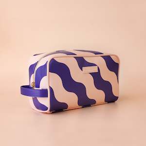 Soft furnishing wholesaling: Mallorca Wash Bag