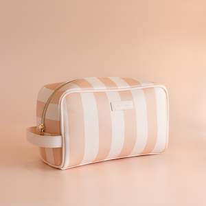 Soft furnishing wholesaling: Corsica Wash Bag - SECONDS