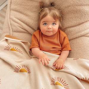 Soft furnishing wholesaling: Suns Cream Blanket