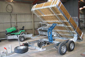 Hydraulic Tandem Axle Trailers