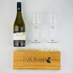 Roaring Meg Pinot Gris and Glasses Gift Box