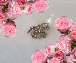 Stock Tie Pins: Rhinestone Horse