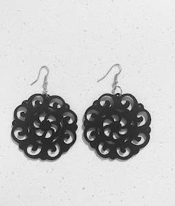 Jewellery: EARRINGS - WOODEN LACE