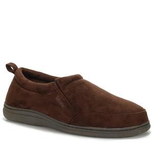 Footwear: Tamarac Resort Slipper Brown