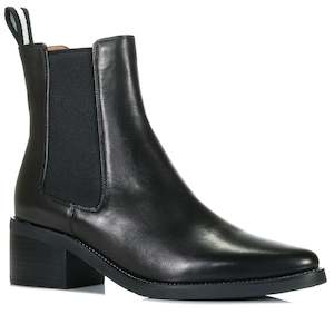 Footwear: Bresley Daily Black