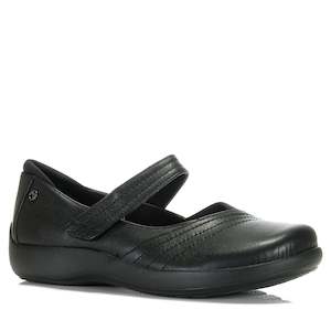 Footwear: Revere Timaru Black